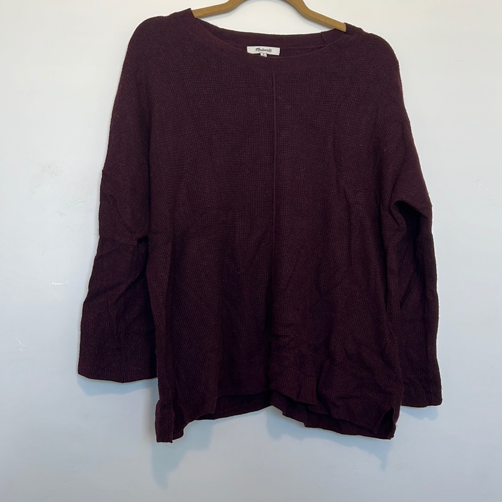Beautiful burgundy madewell sweater! Very lightweight! Flared sleeves.